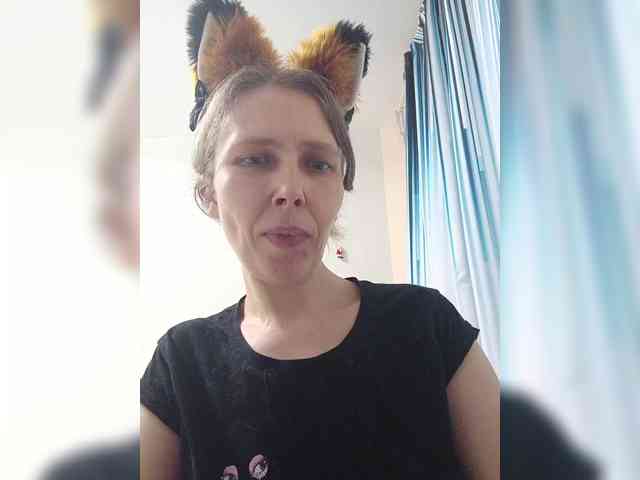 -Queen-Margo- webcam