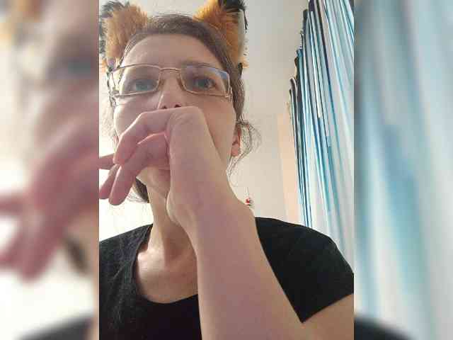 -Queen-Margo- webcam