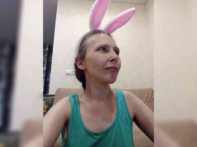 -Queen-Margo- webcam