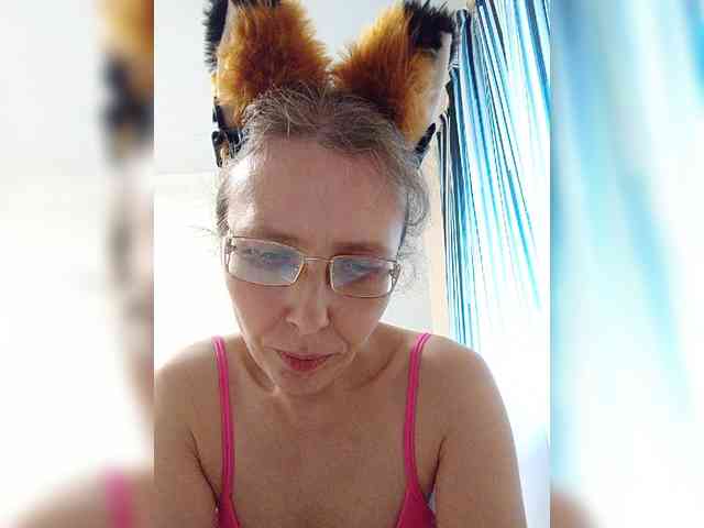 -Queen-Margo-