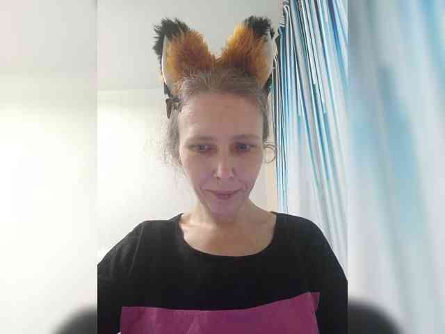 -Queen-Margo- webcam