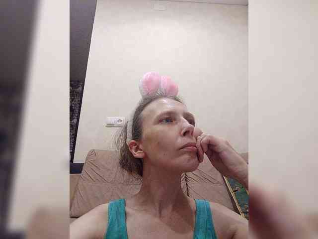 -Queen-Margo- webcam