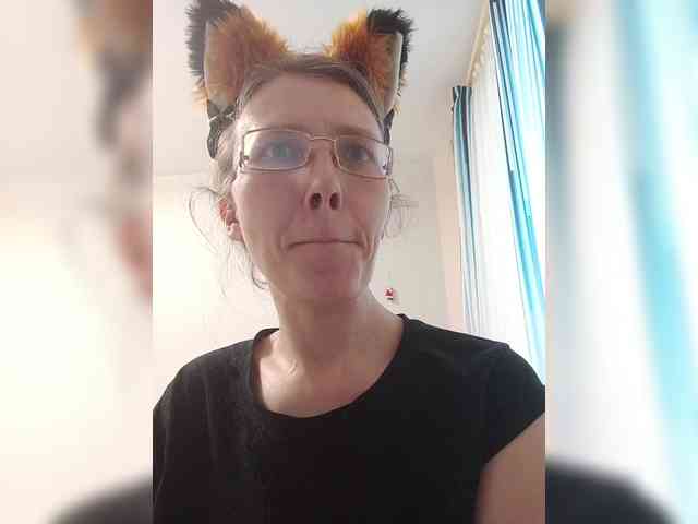 -Queen-Margo- webcam