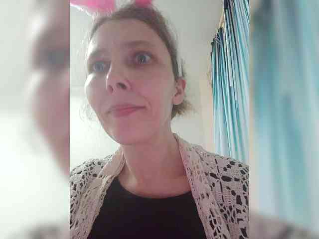 -Queen-Margo- webcam