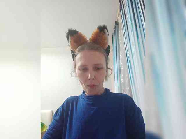 -Queen-Margo- webcam