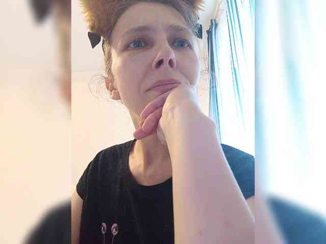 -Queen-Margo- webcam