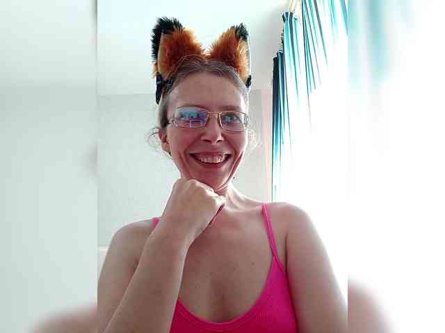 -Queen-Margo- webcam