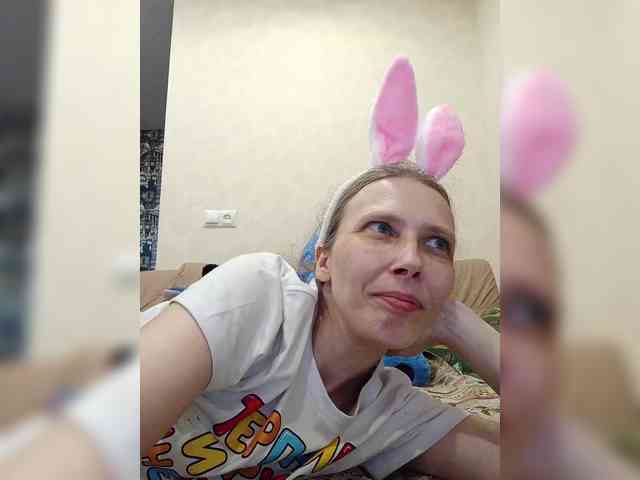 -Queen-Margo- webcam
