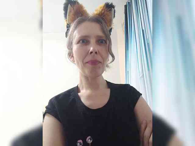 -Queen-Margo- webcam