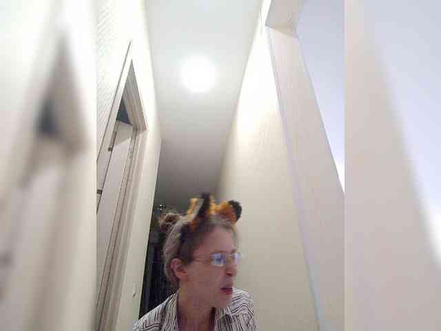 -Queen-Margo- webcam