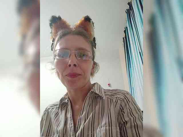 -Queen-Margo- webcam