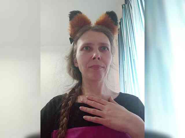 -Queen-Margo- webcam