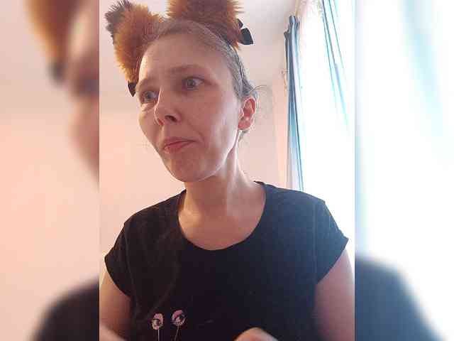 -Queen-Margo- webcam