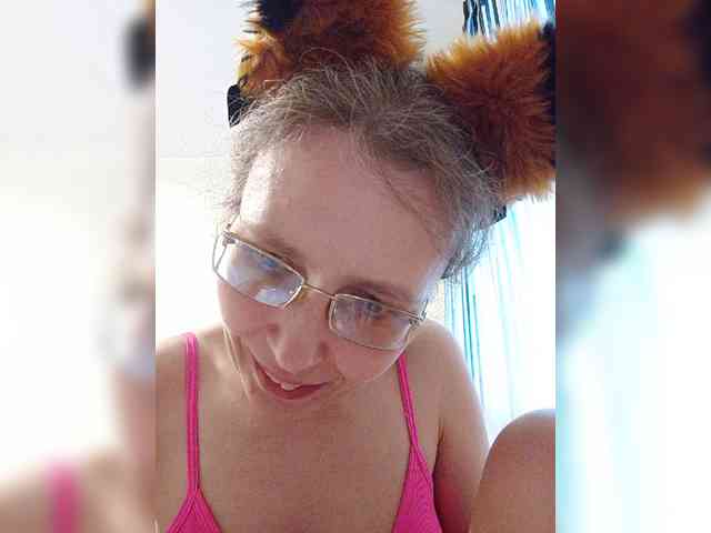 -Queen-Margo- webcam