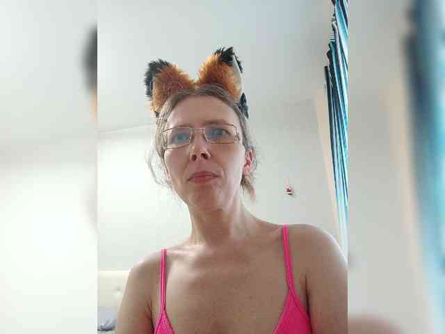 -Queen-Margo- webcam