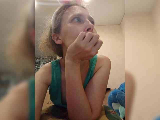 -Queen-Margo- webcam