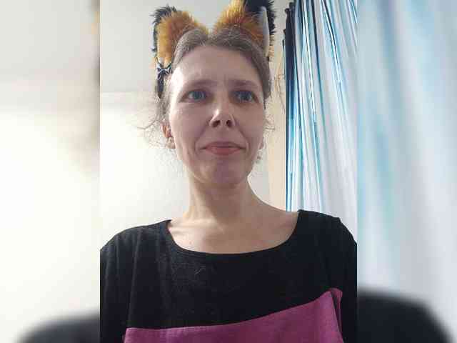 -Queen-Margo- webcam