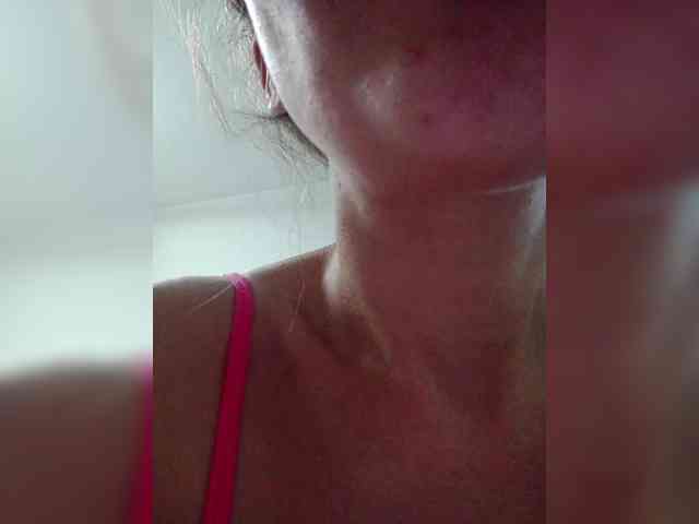 -Queen-Margo- webcam