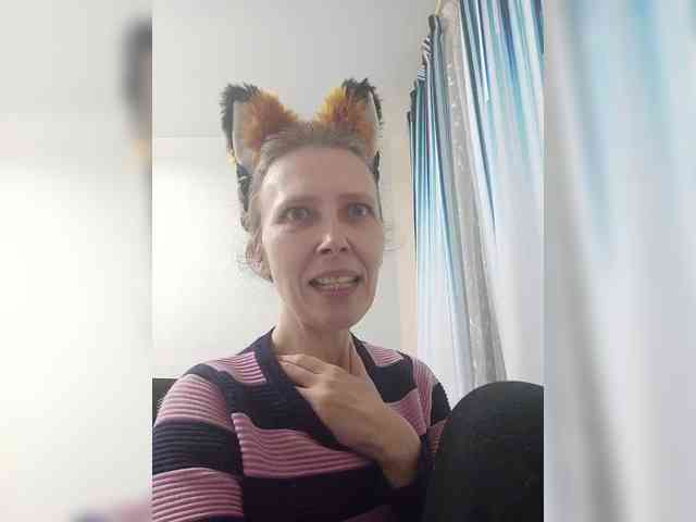 -Queen-Margo- webcam