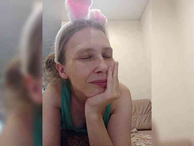 -Queen-Margo- webcam