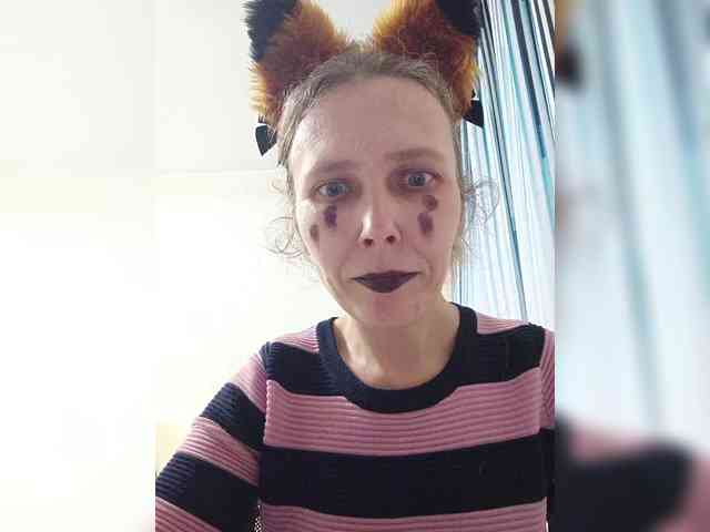 -Queen-Margo- webcam