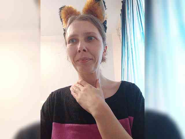 -Queen-Margo- webcam