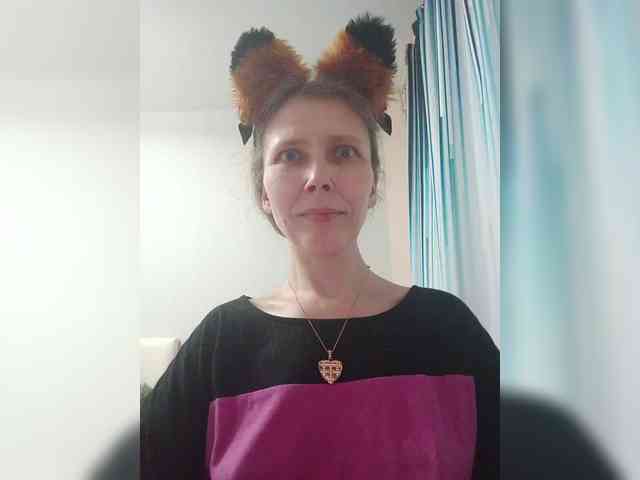 -Queen-Margo- webcam