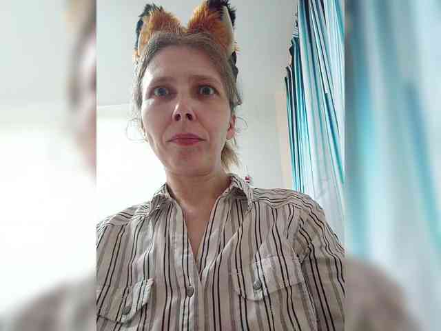 -Queen-Margo- webcam