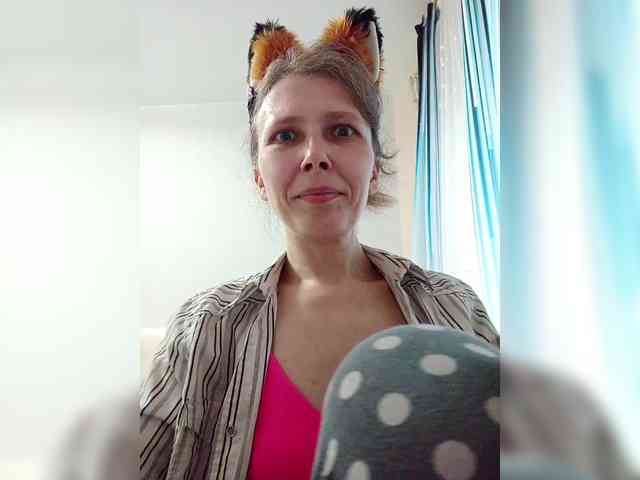 -Queen-Margo- webcam