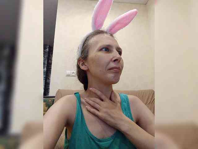 -Queen-Margo- webcam