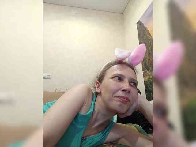 -Queen-Margo- webcam