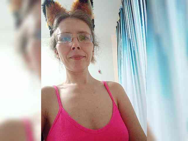 -Queen-Margo- webcam