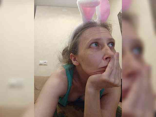 -Queen-Margo- webcam