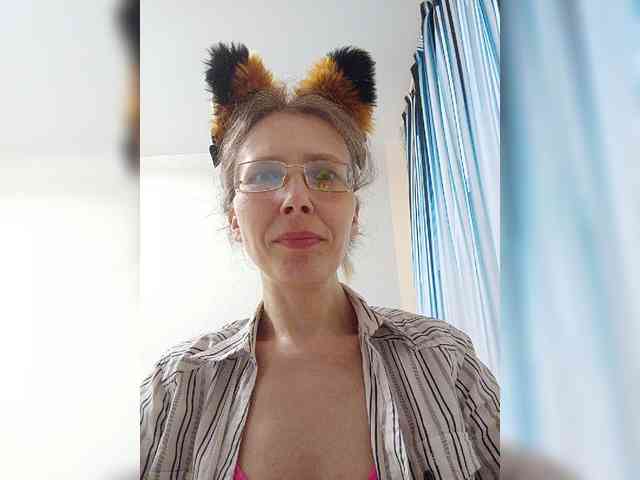 -Queen-Margo- webcam