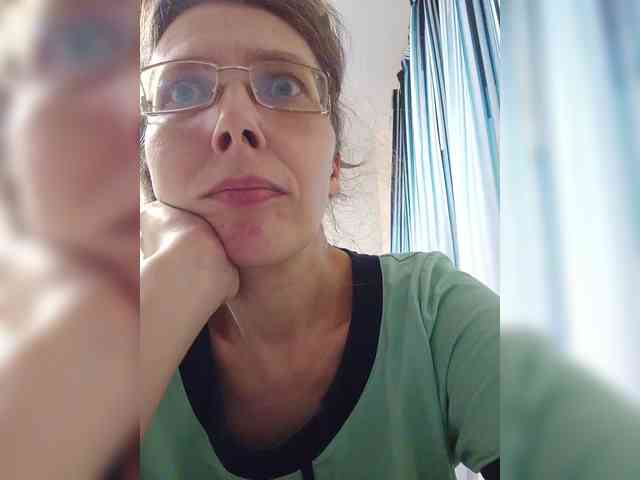 -Queen-Margo- webcam