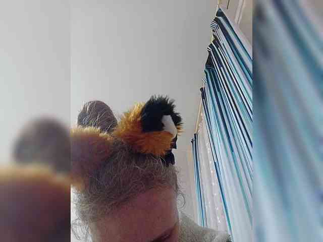 -Queen-Margo- webcam