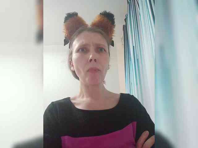 -Queen-Margo- webcam