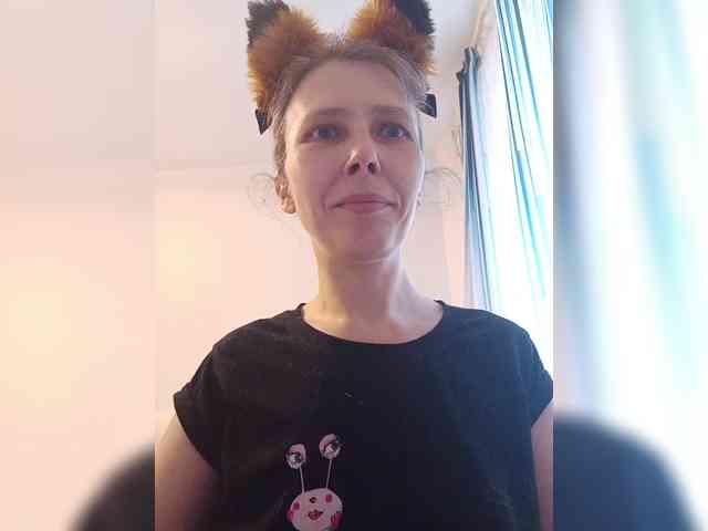 -Queen-Margo- webcam