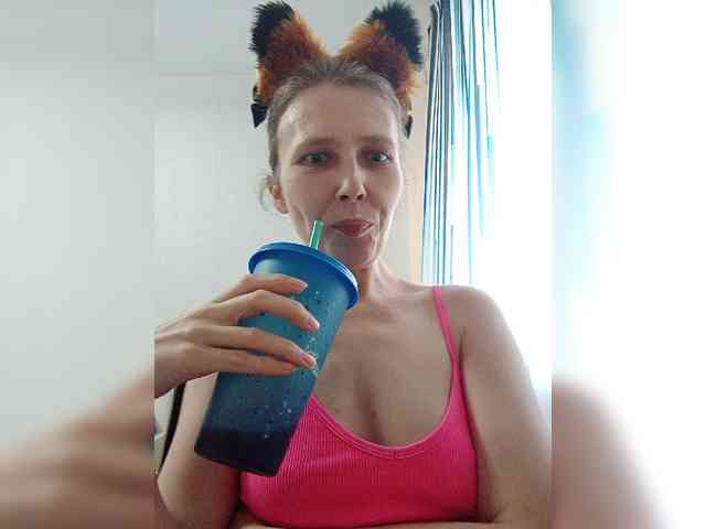 -Queen-Margo- webcam