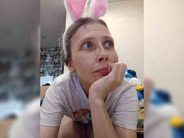 -Queen-Margo- webcam