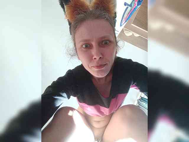 -Queen-Margo- webcam