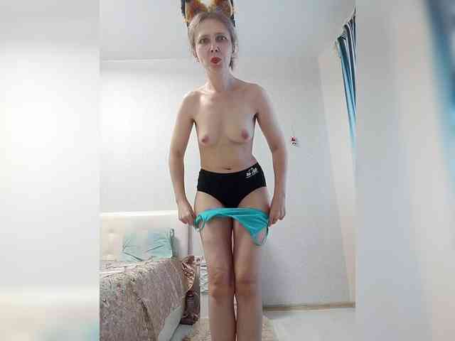 -Queen-Margo- webcam