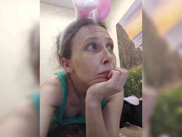 -Queen-Margo- webcam