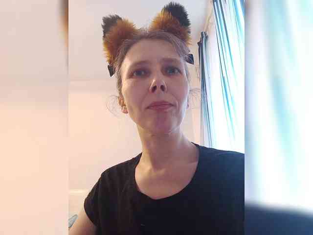 -Queen-Margo- webcam