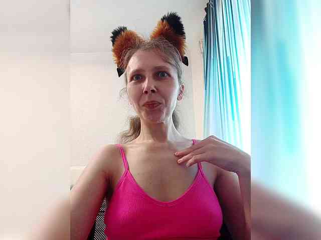 -Queen-Margo- webcam
