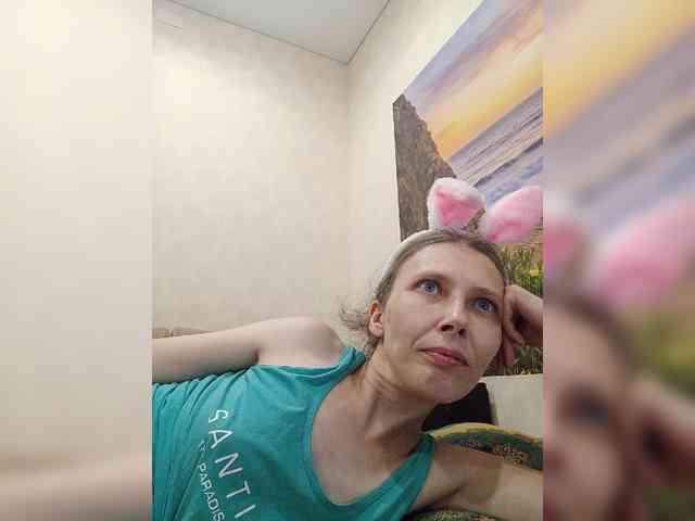 -Queen-Margo- webcam