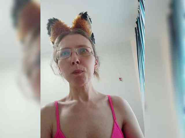 -Queen-Margo- webcam