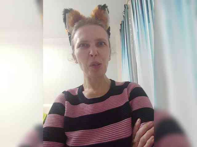 -Queen-Margo- webcam