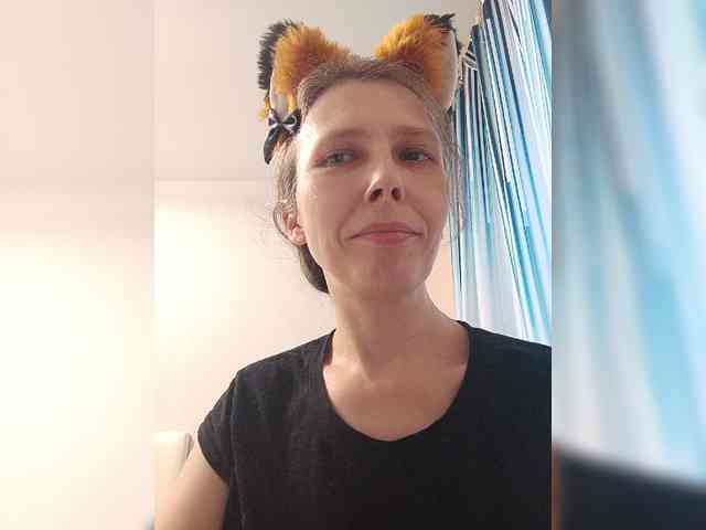 -Queen-Margo- webcam