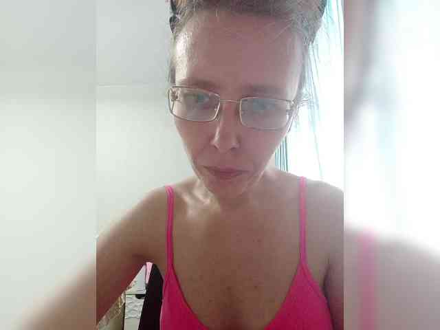 -Queen-Margo- webcam